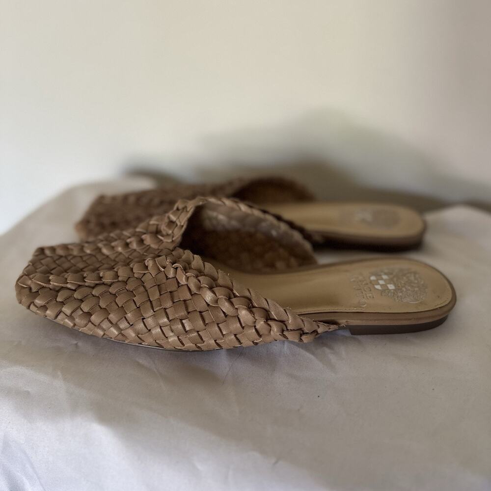 Vince Camuto Woven Leather Mule Flats Pointed Toe Slip On Women’s 8 - Picture 2 of 5